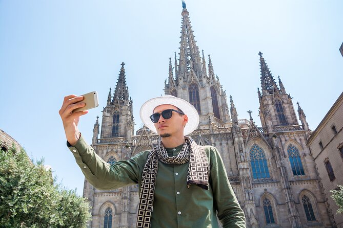 Barcelona Old Town Walking Tour & Optional Casa Battlo Ticket - El Born start: medieval lanes plus real Barcelona food energy