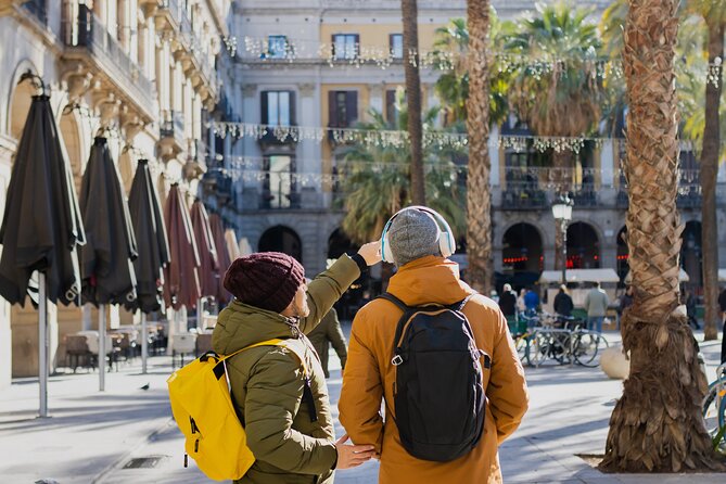 Barcelona Old Town Walking Tour & Optional Casa Battlo Ticket - Casa Batlló: priority entry, Noble Floor, rooftop views, and the Gaudí Dôme add-on