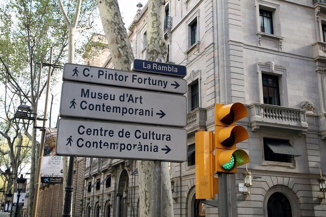 Barcelona Old Town walking tour with official guide - La Rambla and Plaça Reial: Day Walk, Night Energy (Without Getting Lost)