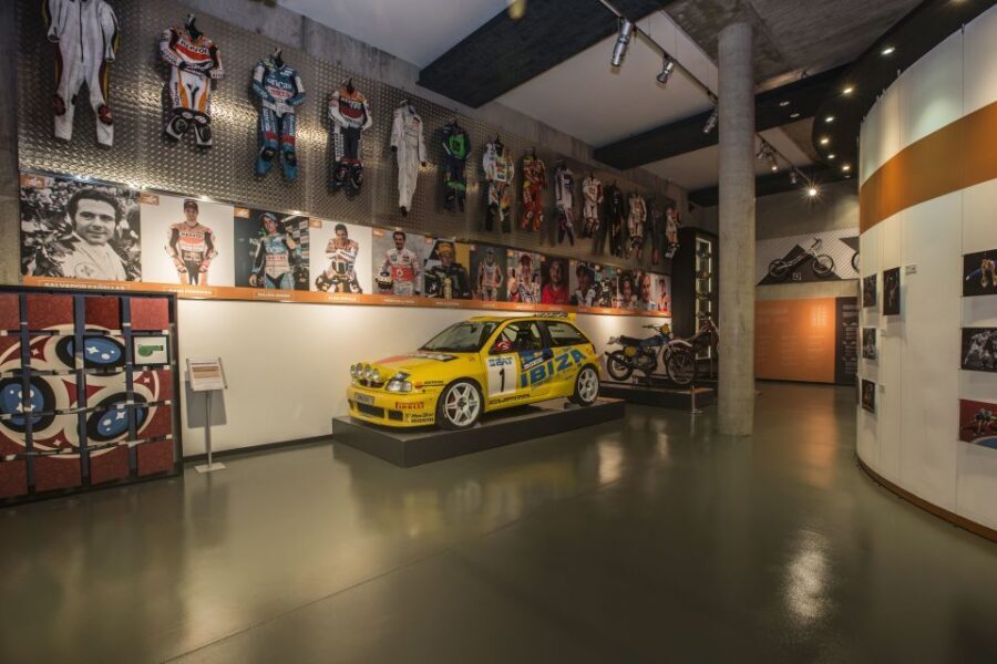 Barcelona: Olympic and Sport Museum – Sports Experience - Temporary exhibitions included with your ticket