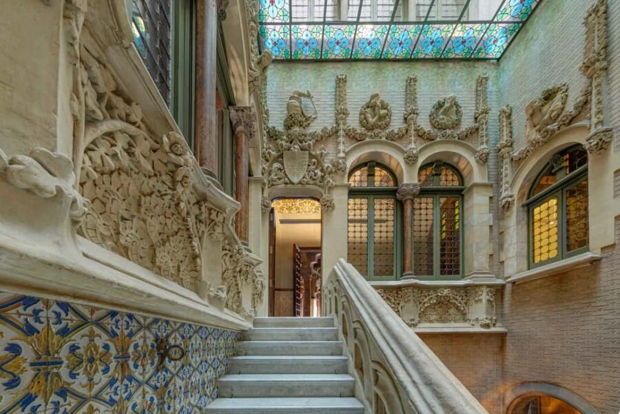 Barcelona: Palau Baró de Quadras Tickets and Guided Tour - Who This Tour Suits Best (and Who Might Want to Pick Something Else)