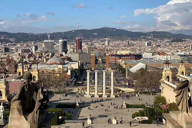 Barcelona Panoramic Walking Tour - private tour - Calle Blai and pinchos: ending where the locals eat