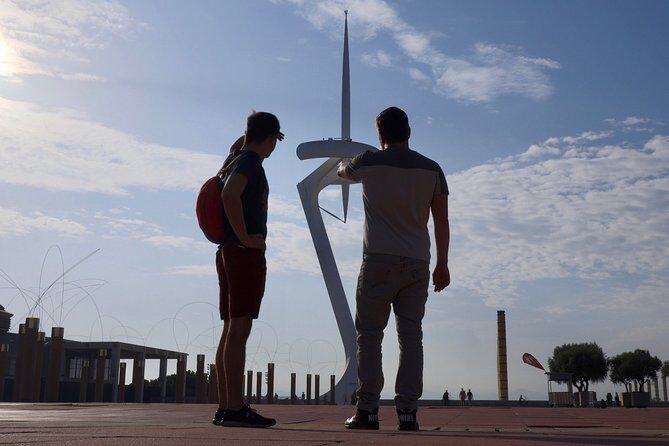 Barcelona Panoramic Walking Tour - private tour - Magic Fountain hill climb: views, escalators, and smart pacing