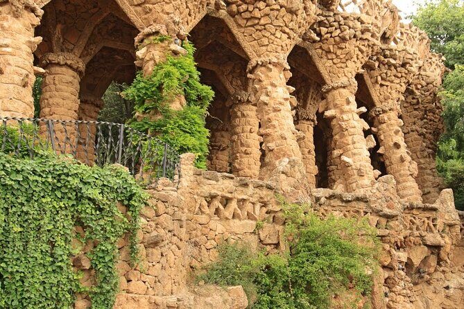 Barcelona Park Guell Private Tour - Why this private Park Güell tour feels like the better plan