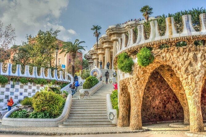 Barcelona Park Guell Private Tour - What you’ll get at Park Güell when your guide is doing their job