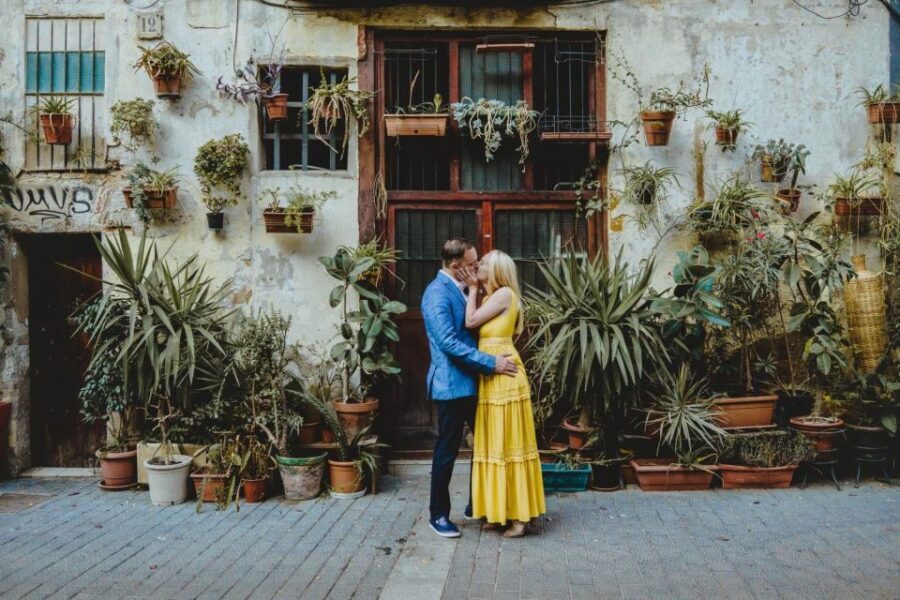 Barcelona: Personal Travel & Vacation Photographer - Value and price: is $202 for up to 4 people a good deal?