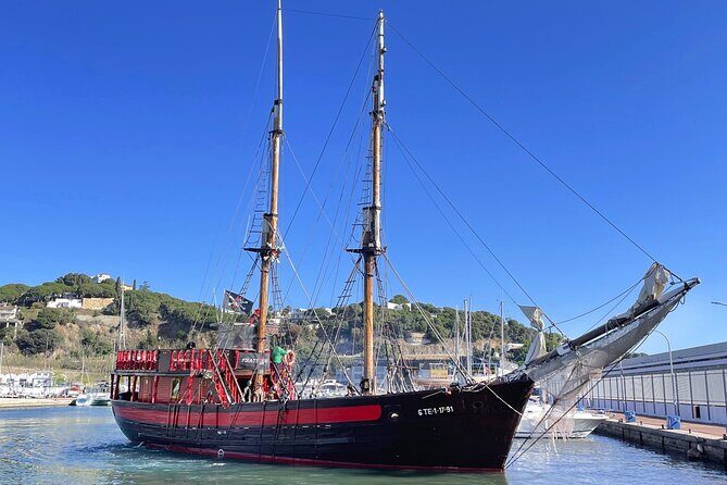 Barcelona Pirate Adventure 75min. - The 75-minute pirate cruise: what happens onboard
