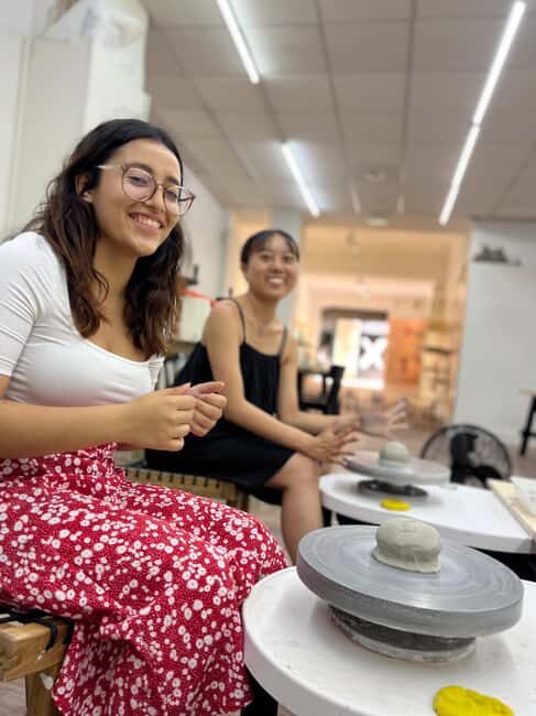Barcelona: Pottery Wheel Workshop - The Instructor and the Teaching Style