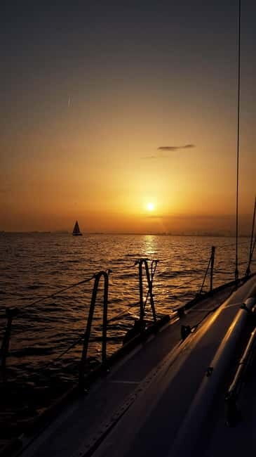 Barcelona: Premium Shared Sunset Cruise (Drinks & Snacks) - Getting on board at Catamaran TurTur BIGSPACE (and how to win the timing game)
