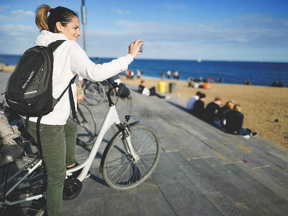 Barcelona Private Bike/eBike Tour & Sagrada Familia Tickets - Returning the bike and finishing at Sagrada Familia
