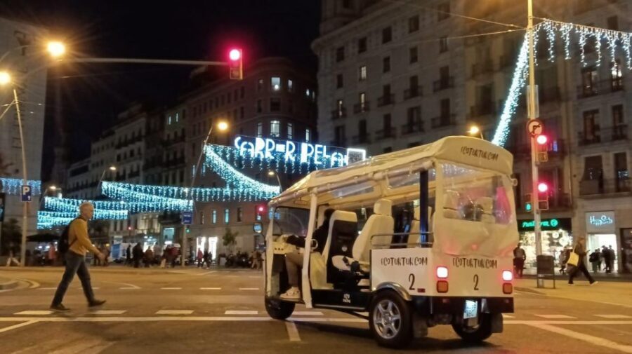 Barcelona: Private Christmas Lights Tour by Eco Tuk Tuk - Key highlights you should care about