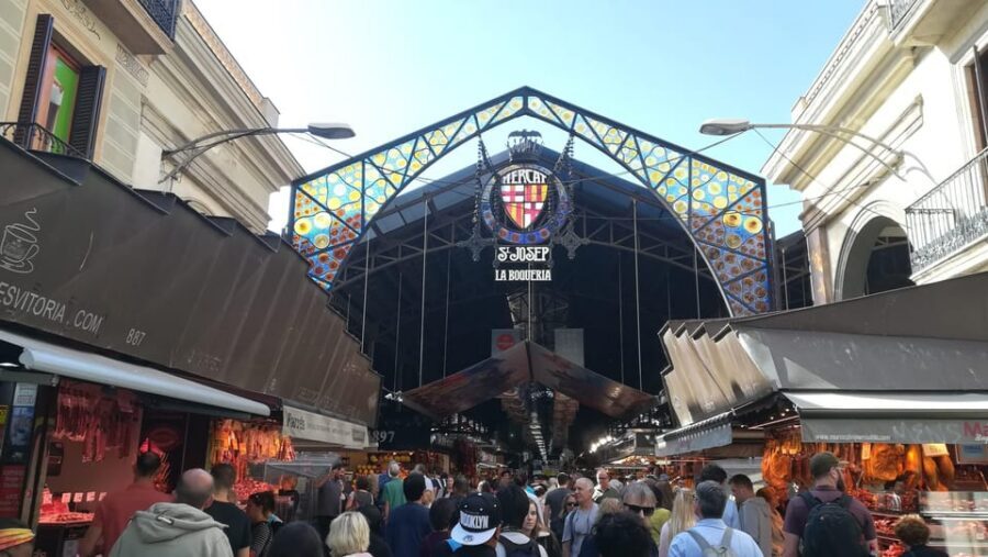 Barcelona: Private City Tour - Practical expectations: photos outside, tickets if you want inside
