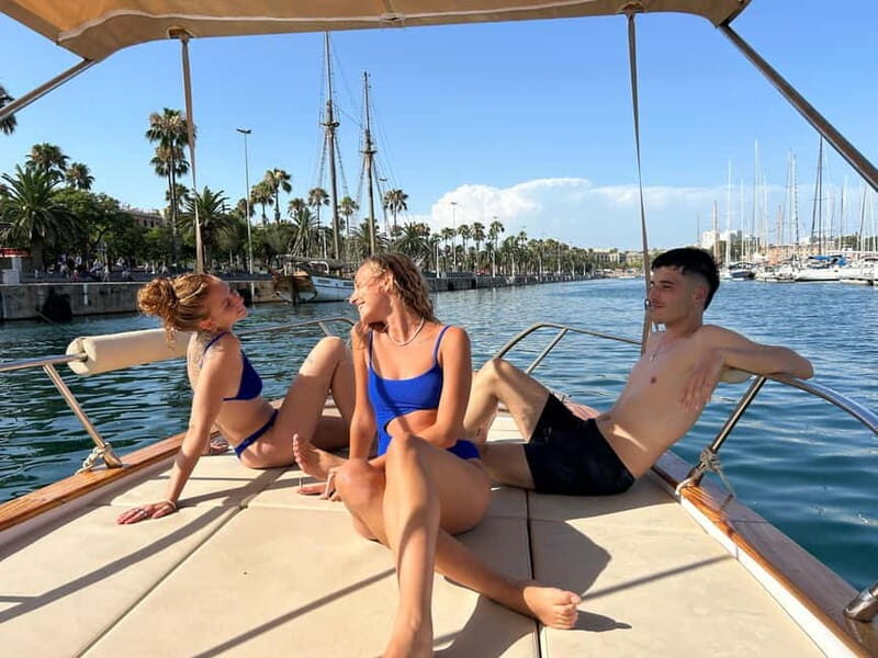 Barcelona: Private Classic Yacht Tour with Drinks - Leaving Moll de Gregal: Barcelona in a New Frame