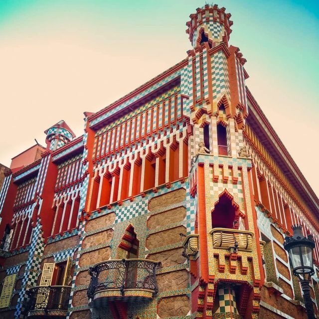 Barcelona: Private Gaudi Tour to Casa Mila & Casa Vicens - Price and value: is $184 worth it?