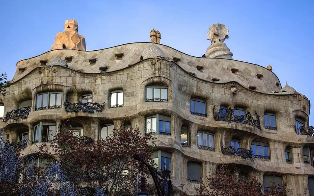 Barcelona: Private Half-Day Sightseeing Tour with a Local - Key things I’d plan around