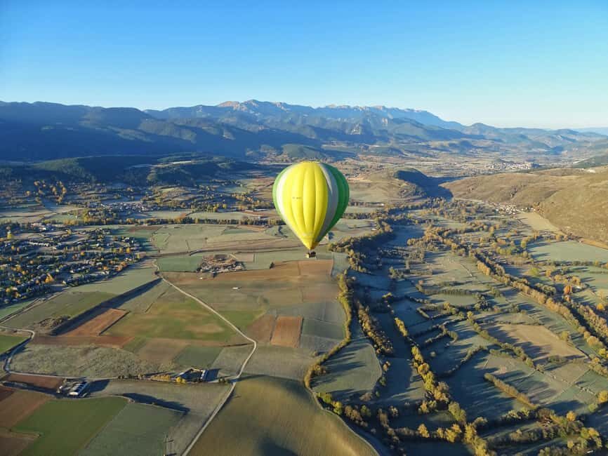 Barcelona: Private Hot Air Balloon Ride - Transport and meeting points: know your start location