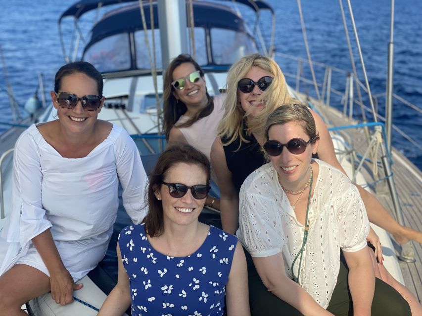 Barcelona: Private Luxury Sailing Tour - Drinks, snacks, and time to actually enjoy the sailing