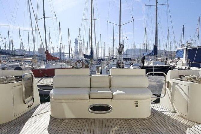 Barcelona Private Luxury Yacht Tour - Food, drinks, Wi‑Fi, and towels: the comforts that actually matter on a yacht