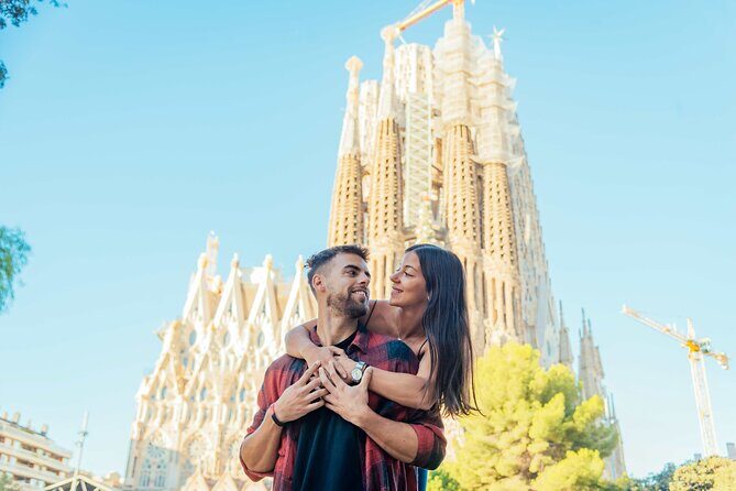 Barcelona : Private Photoshoot Outside Sagrada Familia - Timing, Crowds, and Weather: The Real-Life Constraints