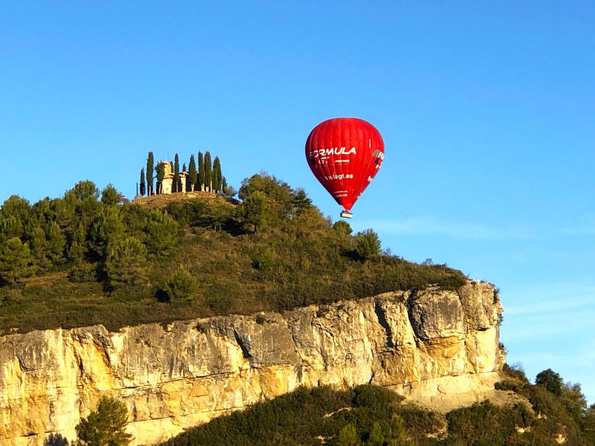 Barcelona: Private Romantic Balloon Flight - The cava toast, pastries, photos, and your flight certificate