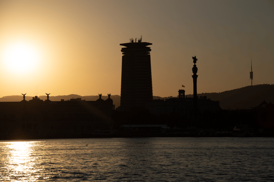 Barcelona: Private Romantic Sailing Tour with Drinks - Key highlights worth caring about