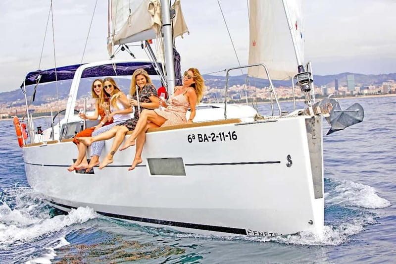 Barcelona: Private Sailing Trip with Drinks & Snacks (max 9) - Drinks and snacks: included comfort, not a gimmick