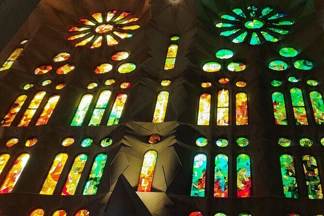 Barcelona Private Tour From Sant Pau to Sagrada Familia - Private tour value: what you gain with your own guide