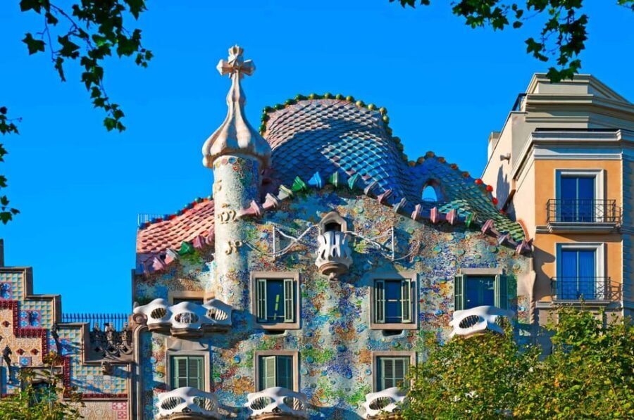 Barcelona: Private Tour of Casa Batllo with Reserved Access - How the two-hour format actually runs (and where your time goes)