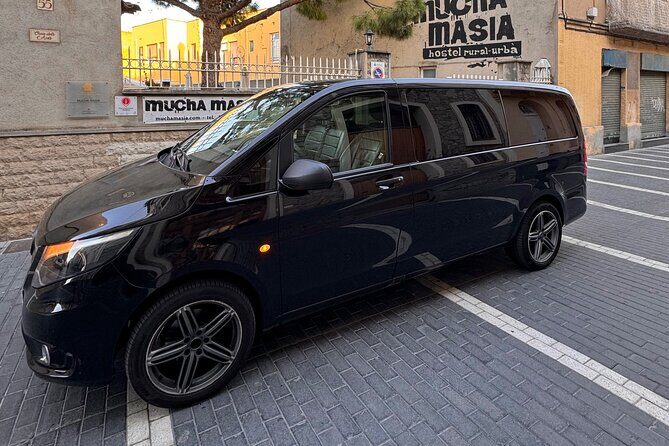 Barcelona Private transfer from Airport to Hotel / Cruise - The flight-number trick that helps you beat delay stress