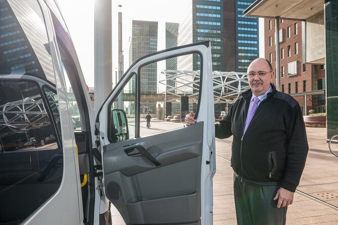 Barcelona Private Transfer from Cruise Port to Barcelona Airport - Terminal D Pickup: Your Cruise-to-Airport Starting Line