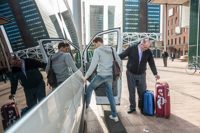 Barcelona Private Transfer from Cruise Port to Barcelona Airport - Meeting and Drop-Off: What Happens When You Reach BCN