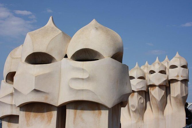 Barcelona Private Walking Tour with Skip the Line La Pedrera and Casa Batllo - La Pedrera (Casa Mila): Your 1-Hour Gaudí Launch