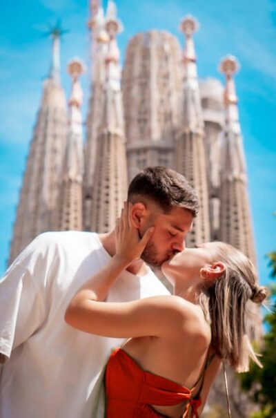 Barcelona: Professional Private Photoshoot - How the private shoot works in 30 minutes or 1 hour