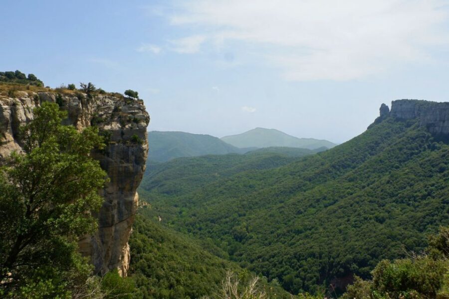 Barcelona: Pyrenees Villages and Trails Full-Day Tour - Rupit: cobblestones, cliff views, and 500-year-old stone houses