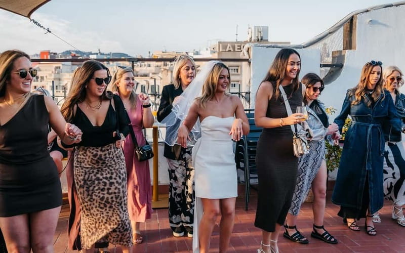 Barcelona: Rooftop Salsa Class with Bottomless Sangria - Key Points That Matter