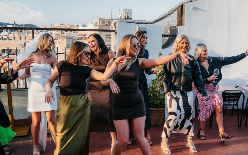 Barcelona: Rooftop Salsa Class with Bottomless Sangria - Why a Rooftop Salsa Class Works So Well