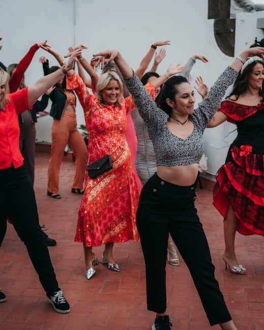 Barcelona: Rooftop Salsa Class with Bottomless Sangria - Price and Value: Is $61 Worth It?