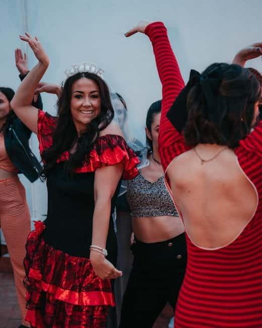 Barcelona: Rooftop Salsa Class with Bottomless Sangria - Practical Tips Before You Go
