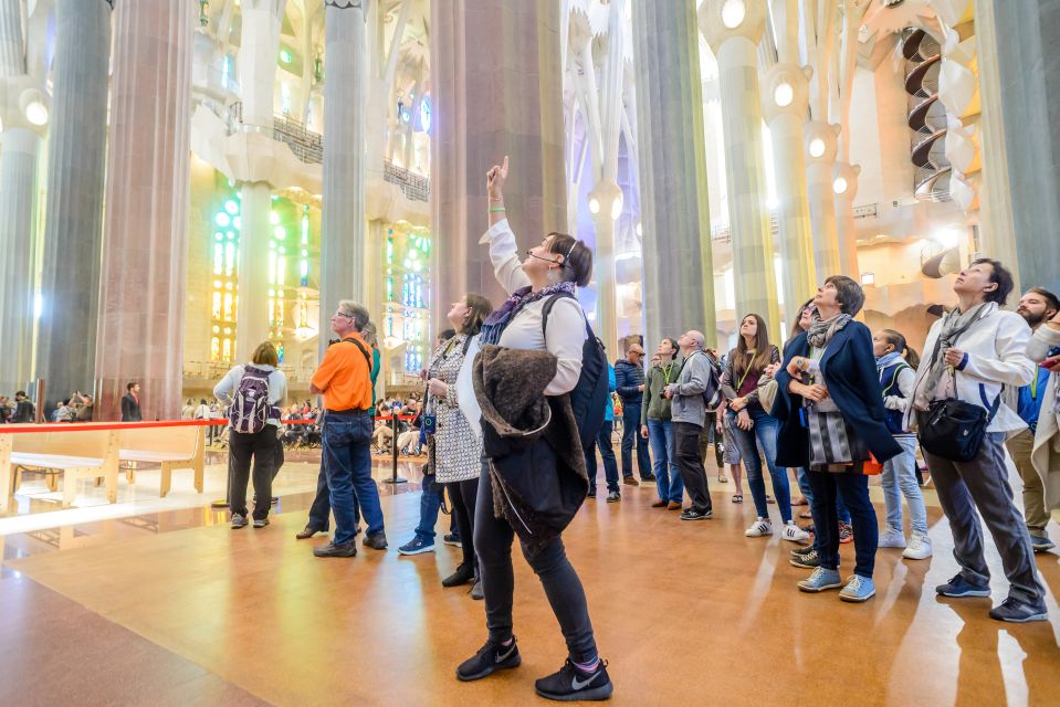 Barcelona: Sagrada Familia Fast-Track Guided Tour - The museum, crypt, and Gaudí’s burial site