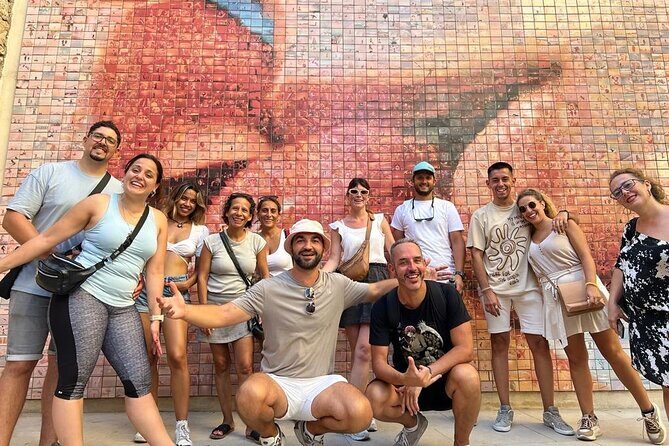 Barcelona: Sagrada Familia, Modernism and Gothic Quarter - Passeig de Gràcia and Modernist Barcelona in Short, Sharp Stops