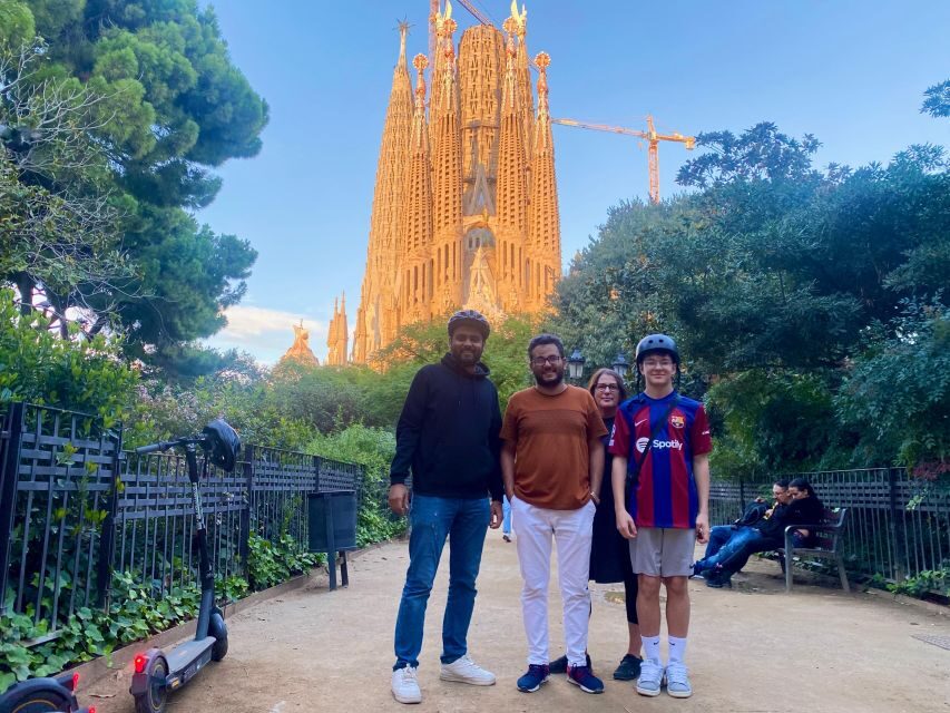 Barcelona: Sagrada Familia Private E-Scooter Tour - Key things I think you’ll care about