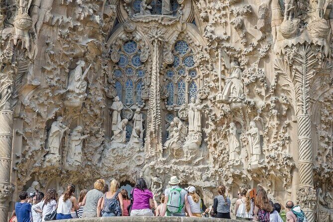 Barcelona: Sagrada Familia Semi-Private Guided Tour - How to Prepare So You Enjoy the Full 75 Minutes