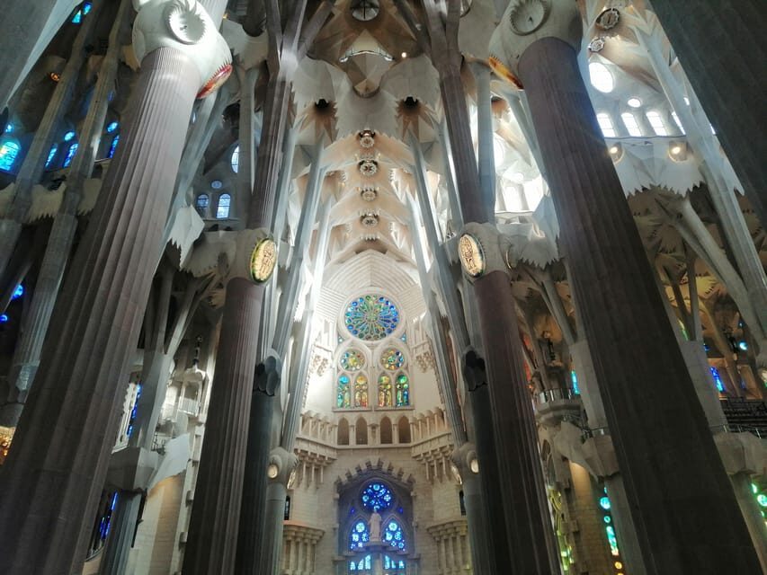 Barcelona: Sagrada Familia Skip-the-Line Guided Tour - Who this tour suits best (and who should skip it)