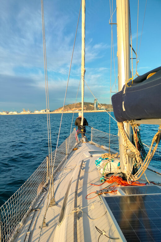Barcelona: Sailing tour - Weather Rules the Plan: How to Dress and What to Bring