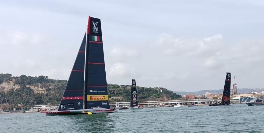 Barcelona: Sailing tour - Setting Sail From Port Olimpic: The Smart Way to See Barcelona