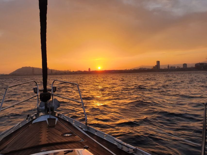 Barcelona: Sailing Tour with a Glass of Cava - Timing and dressing: what to bring for sea air in Barcelona