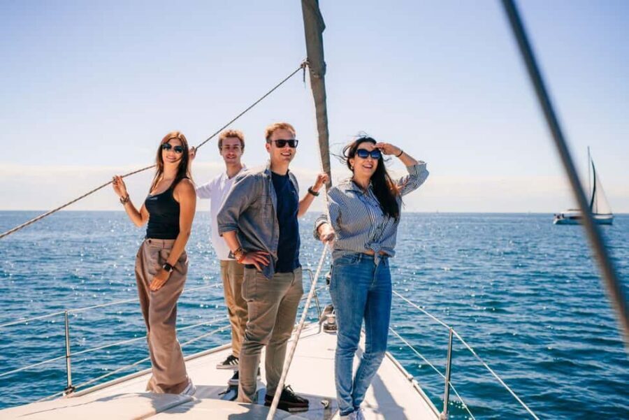 Barcelona: Sailing tour with drinks and aperitve - On board: luxury sailboat comfort, safety briefing, and the skipper’s role