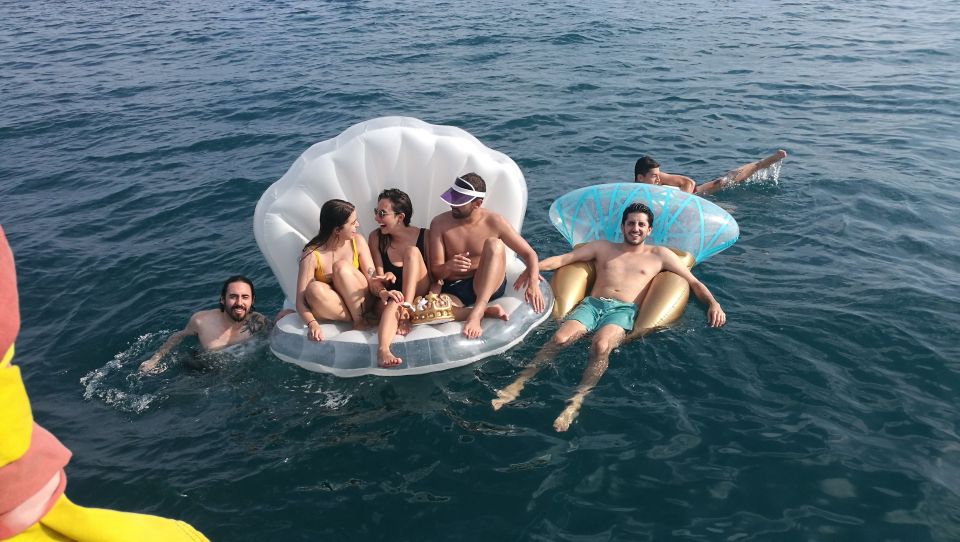 Barcelona: Sailing Trip with Drinks and Snacks - What to pack (and what to skip) for a comfortable sail