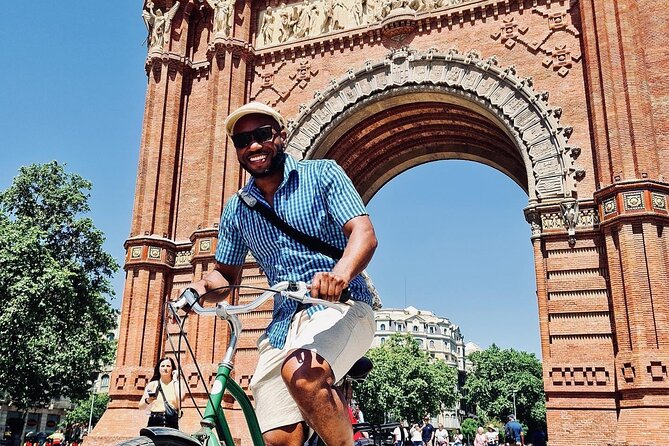 Barcelona Sightseeing by Bike with Photo Shooting and Tapas - Barcelona Cathedral and the Gothic Quarter: Old Streets Without Getting Lost