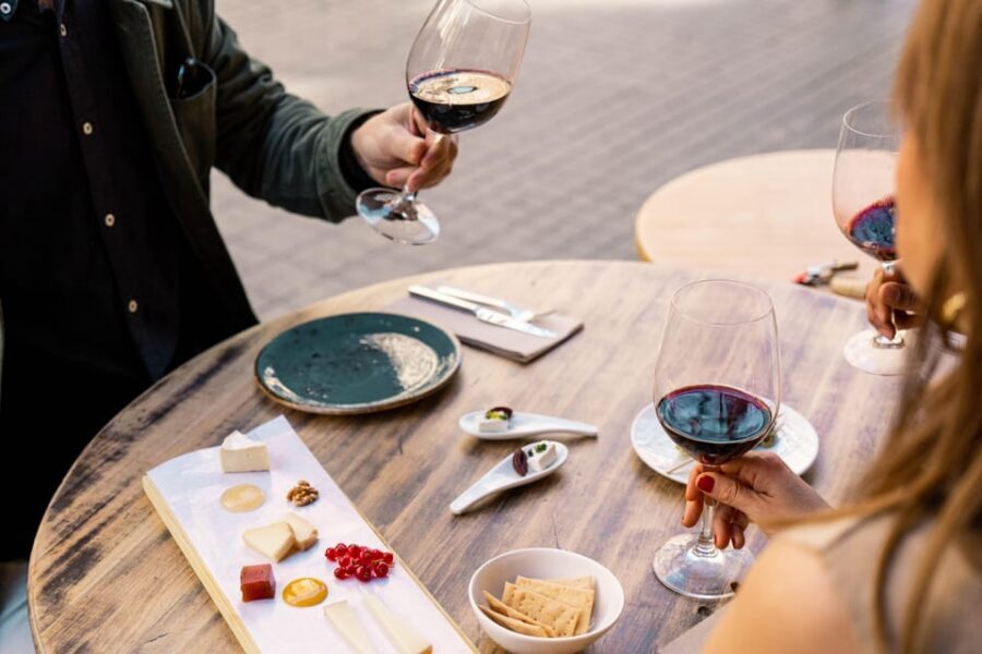 Barcelona: Sommelier-Led Food & Wine Tasting Tour - Walking comfort and meeting point logistics (so you start stress-free)